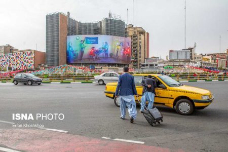 معابر تهران خلوت است/ با سرعت مجاز رانندگی کنید