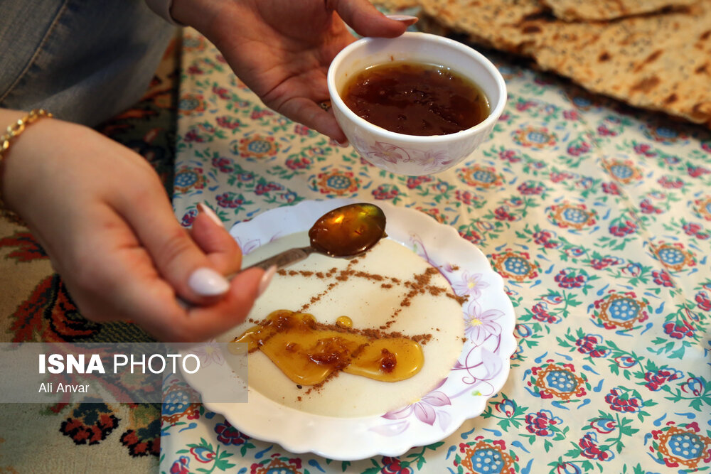 «درهم‌خوری» و «پرخوری» در سحر و افطار؛ ممنوع